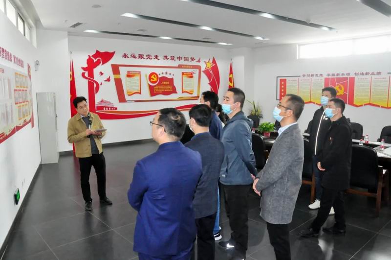 1641460144971682.jpg 640.webp (10).jpg